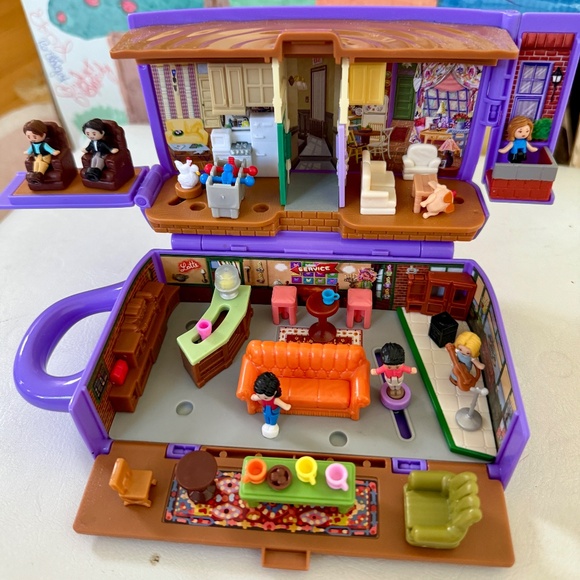 COMPLETE Friends Polly Pocket (Mint) - Picture 3 of 5